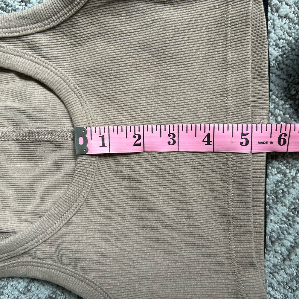 Bundle Zara Women's Black and Tan Ribbed Tank Tops - Picture 5 of 6